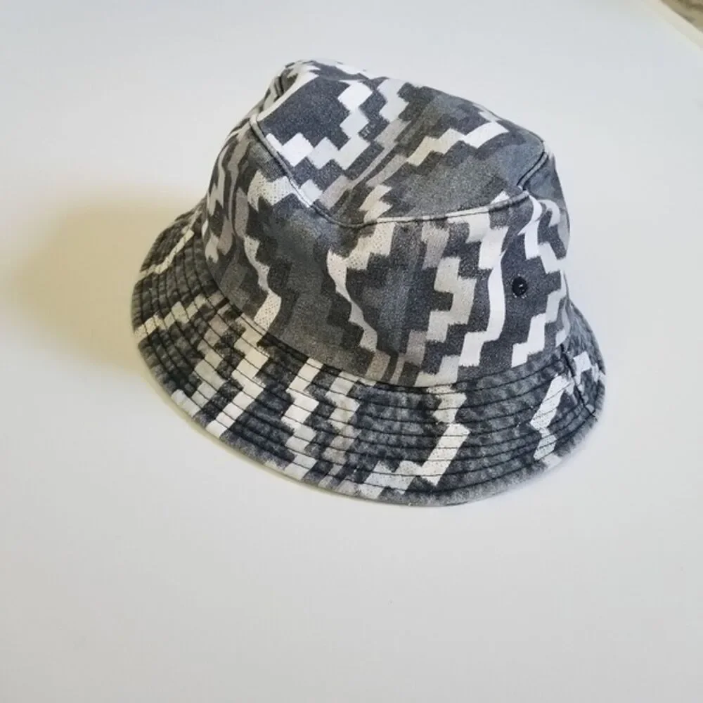 Cotton On Y2K Gray Bucket Hat